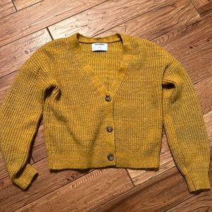 Old Navy girls button up sweater size 10/12